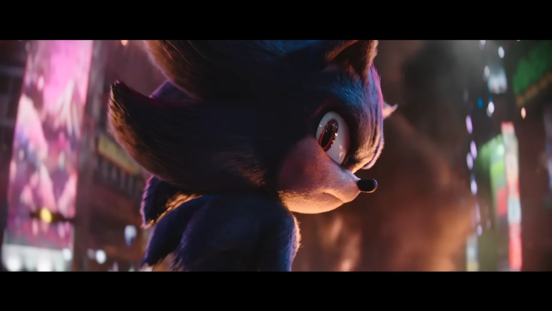 Shadow kijkt over zijn schouder