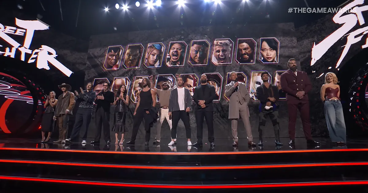 De cast van de Street Fighter 2026-film op het podium bij TGA 2025