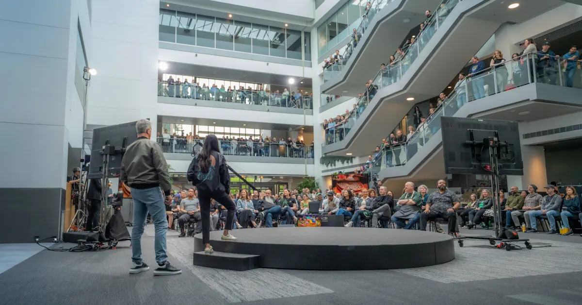 Microsoft heeft de primaire branding op sociale media officieel aangepast naar hoofdletters na feedback van de community Microsoft heeft de primaire branding op sociale media officieel aangepast naar hoofdletters na feedback van de community
